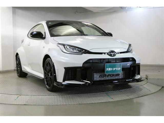 ＧＲヤリス ＲＺ　ハイパフォーマンス　地デジ　ＬＥＤヘッド　ナビ＆ＴＶ　盗難防止システム　バックガイドモニター　ＡＷＤ　フルオートエアコン　横滑り防止装置付き　アクティブクルーズコントロール　スマートキ－　ミュージックプレイヤー接続可（3枚目）