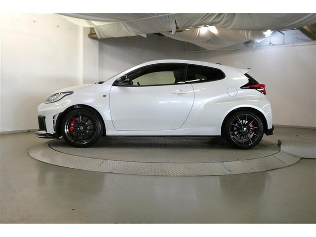 ＧＲヤリス ＲＺ　ハイパフォーマンス　地デジ　ＬＥＤヘッド　ナビ＆ＴＶ　盗難防止システム　バックガイドモニター　ＡＷＤ　フルオートエアコン　横滑り防止装置付き　アクティブクルーズコントロール　スマートキ－　ミュージックプレイヤー接続可（4枚目）