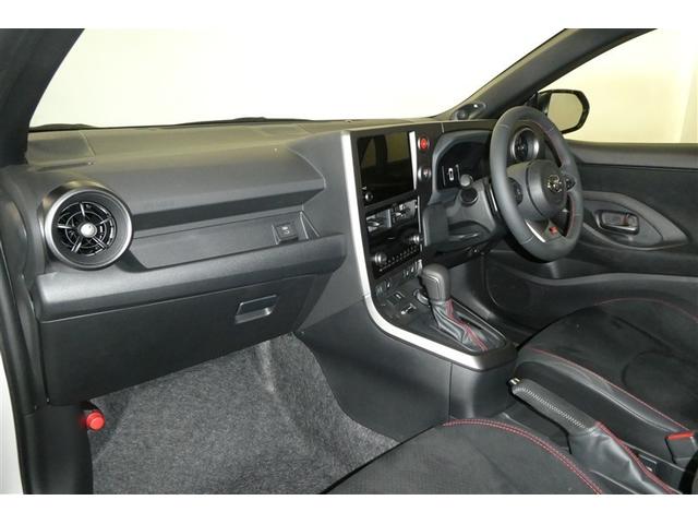 ＧＲヤリス ＲＺ　ハイパフォーマンス　地デジ　ＬＥＤヘッド　ナビ＆ＴＶ　盗難防止システム　バックガイドモニター　ＡＷＤ　フルオートエアコン　横滑り防止装置付き　アクティブクルーズコントロール　スマートキ－　ミュージックプレイヤー接続可（11枚目）