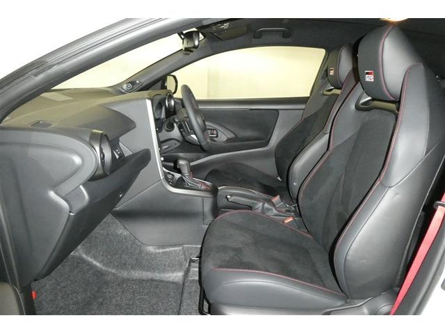 ＧＲヤリス ＲＺ　ハイパフォーマンス　地デジ　ＬＥＤヘッド　ナビ＆ＴＶ　盗難防止システム　バックガイドモニター　ＡＷＤ　フルオートエアコン　横滑り防止装置付き　アクティブクルーズコントロール　スマートキ－　ミュージックプレイヤー接続可（12枚目）