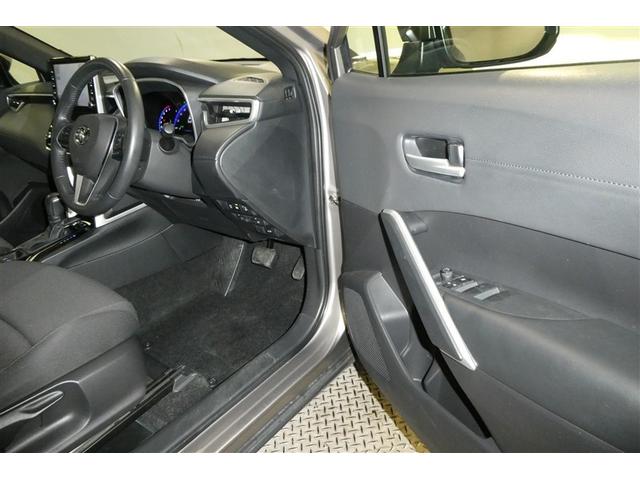 カローラクロス ハイブリッド　Ｓ　衝突軽減　メモリナビ　ＤＶＤ　エアバッグ　クルーズコントロール　ＬＥＤヘッドライト　ＥＴＣ車載器　アルミホイール　Ｂモニター　スマートキー　ナビ　キーレス　ミュージックプレイヤー接続可　横滑り防止機能（26枚目）