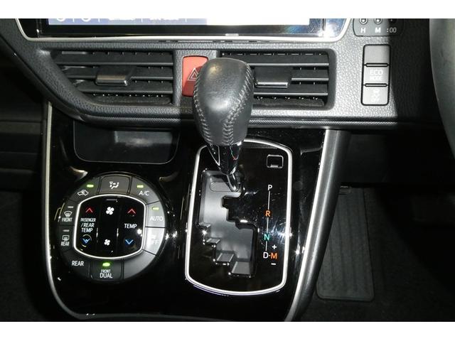 ヴォクシー ZS 煌III プリクラッシュ スマートキ アイスト DVD再生機能 横滑り防止装置 ナビTV アルミ 三列シート WAC 盗難防止 オートエアコン キーレス ETC装備 パワステ メモリナビ クルコン ABS(30枚目)