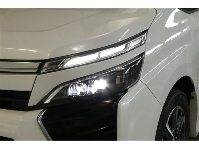 ヴォクシー ZS 煌III プリクラッシュ スマートキ アイスト DVD再生機能 横滑り防止装置 ナビTV アルミ 三列シート WAC 盗難防止 オートエアコン キーレス ETC装備 パワステ メモリナビ クルコン ABS(35枚目)