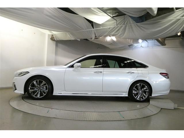 クラウンハイブリッド ＲＳアドバンス　地デジ　衝突被害軽減装置　黒革シート　ＬＥＤヘットライト　後カメラ　クルコン　ＡＣ　Ｐシート　エアバッグ　ナビＴＶ　セキュリティーアラーム　キーフリー　スマートキ　パワーウィンドウ　メモリナビ　アルミ（4枚目）