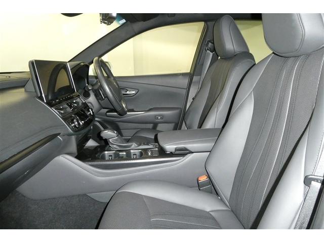 クラウンハイブリッド ＲＳアドバンス　地デジ　衝突被害軽減装置　黒革シート　ＬＥＤヘットライト　後カメラ　クルコン　ＡＣ　Ｐシート　エアバッグ　ナビＴＶ　セキュリティーアラーム　キーフリー　スマートキ　パワーウィンドウ　メモリナビ　アルミ（13枚目）