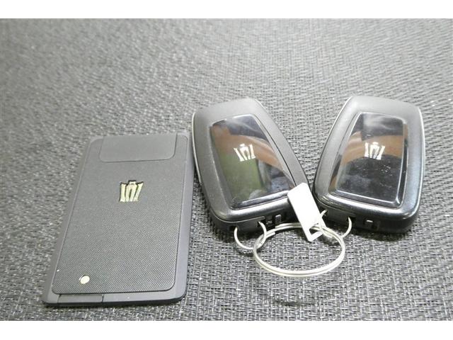 クラウンハイブリッド ＲＳアドバンス　地デジ　衝突被害軽減装置　黒革シート　ＬＥＤヘットライト　後カメラ　クルコン　ＡＣ　Ｐシート　エアバッグ　ナビＴＶ　セキュリティーアラーム　キーフリー　スマートキ　パワーウィンドウ　メモリナビ　アルミ（40枚目）