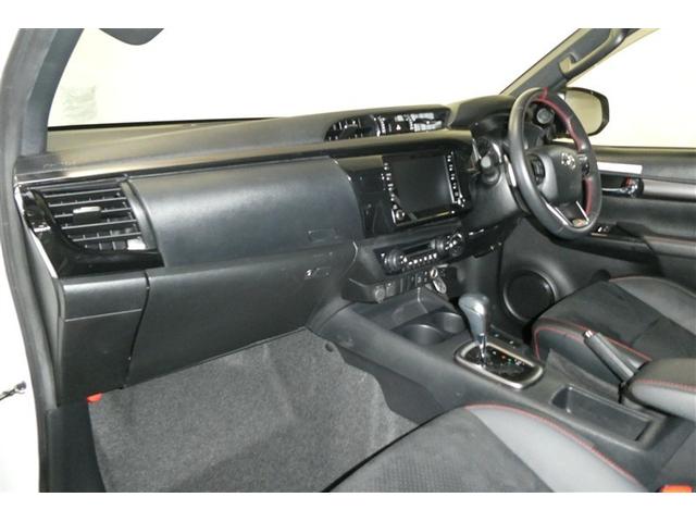 ハイラックス Ｚ　ＧＲスポーツ　キーレス　オートクルーズ　アルミホイール　Ｂカメラ　メモリーナビ　フルオートエアコン　横滑防止装置　ミュージックプレイヤー接続可　スマキー　パワーステアリング　ＬＥＤライト　パートタイム４ＷＤ　ＥＴＣ（10枚目）