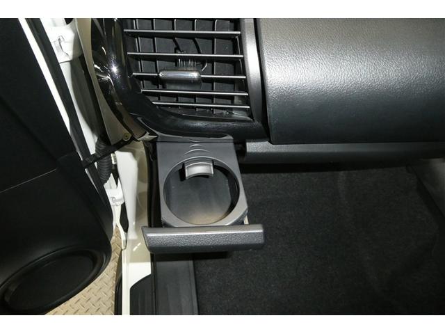 ハイラックス Ｚ　ＧＲスポーツ　キーレス　オートクルーズ　アルミホイール　Ｂカメラ　メモリーナビ　フルオートエアコン　横滑防止装置　ミュージックプレイヤー接続可　スマキー　パワーステアリング　ＬＥＤライト　パートタイム４ＷＤ　ＥＴＣ（29枚目）