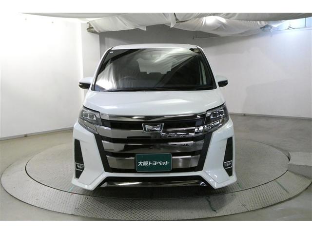 ノア Ｓｉ　プリクラッシュ　地デジ　ＤＶＤ視聴可　ダブルエアコン　ＬＥＤヘットライト　ＥＴＣ付き　ドライブレコーダー　クルコン　横滑り防止機能　ナビＴＶ　三列シート　ＡＷ　フルフラットシート　ＡＡＣ　メモリーナビ（2枚目）