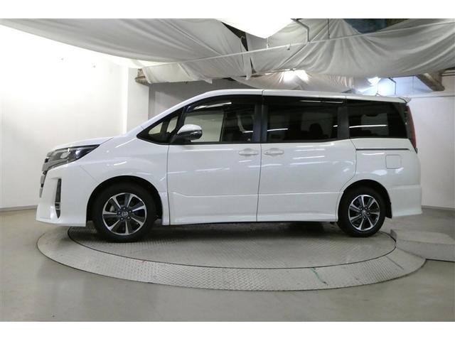 ノア Ｓｉ　プリクラッシュ　地デジ　ＤＶＤ視聴可　ダブルエアコン　ＬＥＤヘットライト　ＥＴＣ付き　ドライブレコーダー　クルコン　横滑り防止機能　ナビＴＶ　三列シート　ＡＷ　フルフラットシート　ＡＡＣ　メモリーナビ（4枚目）