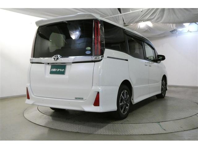 ノア Ｓｉ　プリクラッシュ　地デジ　ＤＶＤ視聴可　ダブルエアコン　ＬＥＤヘットライト　ＥＴＣ付き　ドライブレコーダー　クルコン　横滑り防止機能　ナビＴＶ　三列シート　ＡＷ　フルフラットシート　ＡＡＣ　メモリーナビ（8枚目）