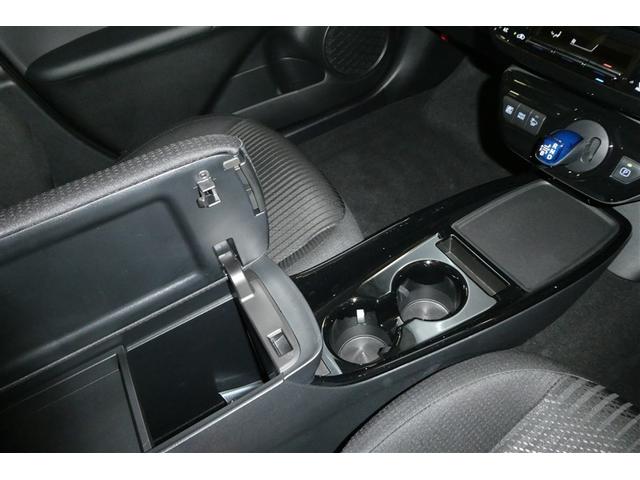 プリウス Ａ　衝突軽減ブレーキシステム　Ｂモニタ　ＬＥＤヘッド　クルーズコントロール　セキュリティー　スマートキー　パワーステアリング　Ｐシート　ドライブレコーダー　ＥＴＣ　アルミホイル　オートエアコン　ＳＲＳ（35枚目）