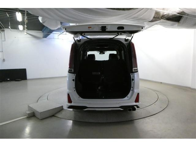 ノア ハイブリッドＳｉ　ダブルバイビーＩＩＩ　地デジ　バックモニター　両側ＰＳＤ　ＬＥＤ　ナビ＆ＴＶ　ＤＶＤ　横滑り防止装置　アルミホイール　スマキー　エアバッグ　クルコン　ＡＣ　３列シート　キーフリー　ＥＴＣ　メモリーナビ　イモビライザー（10枚目）