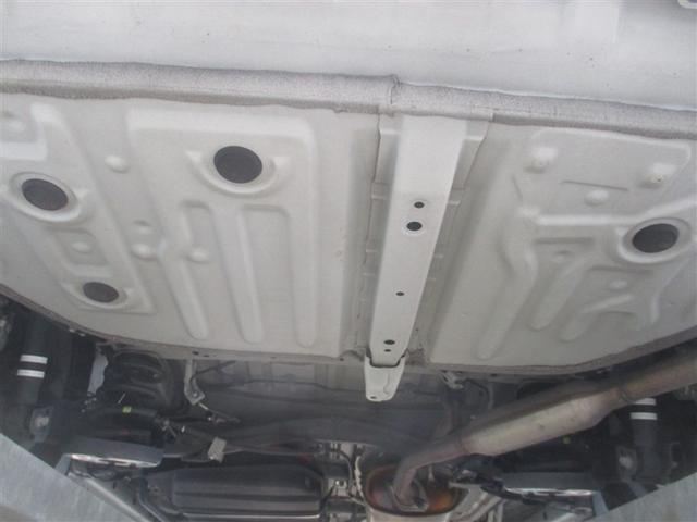 ノア ハイブリッドＳｉ　ダブルバイビーＩＩＩ　地デジ　バックモニター　両側ＰＳＤ　ＬＥＤ　ナビ＆ＴＶ　ＤＶＤ　横滑り防止装置　アルミホイール　スマキー　エアバッグ　クルコン　ＡＣ　３列シート　キーフリー　ＥＴＣ　メモリーナビ　イモビライザー（40枚目）