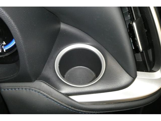 �^�]�ȃJ�b�v�z���_�[�ɂȂ�܂��B