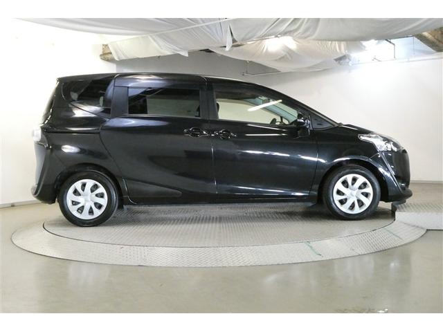 シエンタ Ｇ　ナビ・ＴＶ　スマートキープッシュスタート　アイドリングＳ　リアカメラ　地デジフルセグ　フルオートエアコン　パワーウィンド　ＥＴＣ　運転席エアバック　パワステ　キーフリーシステム　ＤＶＤ再生可　ＡＢＳ（5枚目）