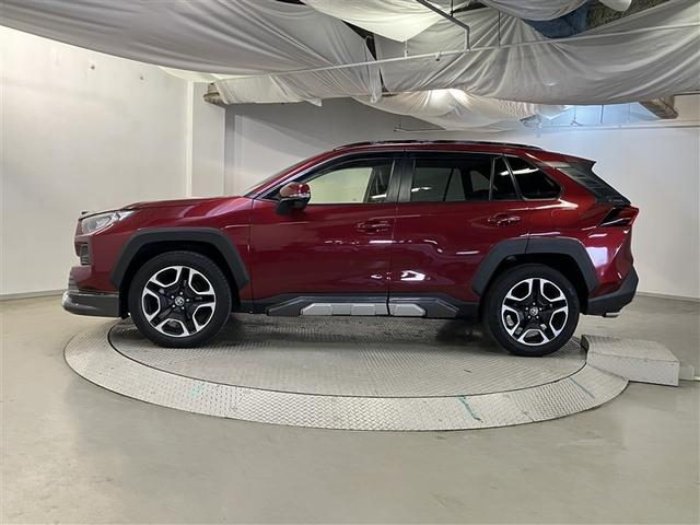 ＲＡＶ４ アドベンチャー　パノラミックルーフ　メモリーナビゲーション　ＡＣ１００Ｖ　アルミホイル　オートエアコン　ＬＥＤライト　ＥＴＣ車載器　Ｂカメラ　横滑防止装置　クルーズＣ　スマートエントリー　パワステ　イモビライザー（4枚目）