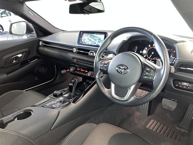 �X�^�C���b�V���ȃf�U�C���̃C���p�l�B�e����X�C�b�`�͎g���₷���ʒu�ɔz�u����Ă܂��B