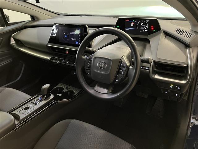 �X�^�C���b�V���ȃf�U�C���̃C���p�l�B�e����X�C�b�`�͎g���₷���ʒu�ɔz�u����Ă܂��B