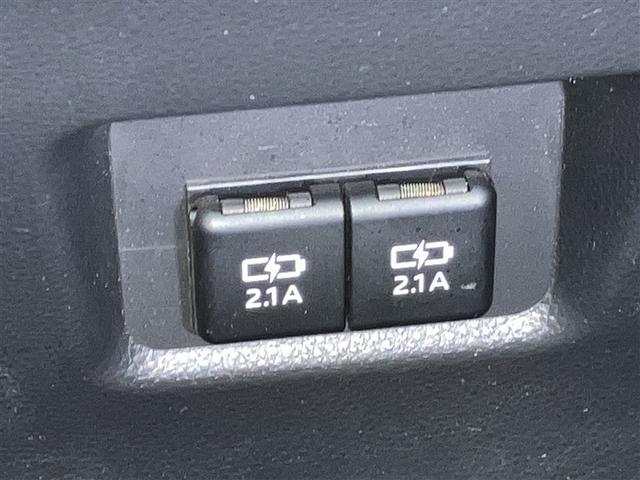 �X�}�[�g�t�H���₨�莝���̋@��̃o�b�e���[�c�ʂ����Ȃ��Ȃ��Ă��A�^�]���ɏ[�d���ł���̂ň��S�ł��ˁI