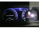 とっても見やすいメーターです。夜間時はラグジュアリーな気分にさせてくれる照明が魅力ですので、夜のドライブも楽しみになりますよ♪