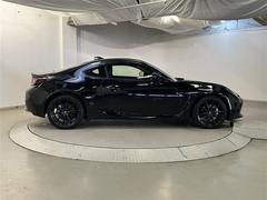 ��ƻ�Υ����ʥ�󥰤�Ӥ줿ϩ�̤Ǥ⡢���ꤷ����꿴�Ϥ�¸����륵���ڥ󥷥��Ǥ������ԡ��ɤνФ������ˤ����ա� 5