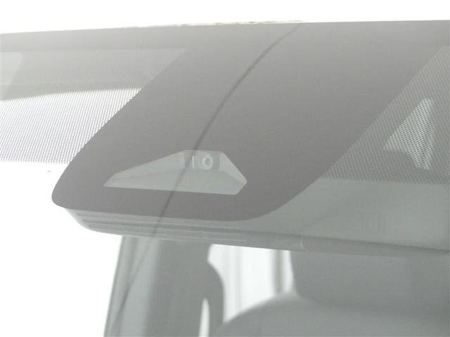 ヴォクシー ハイブリッドS-Z フルセグ メモリーナビ DVD再生 バックカメラ 衝突被害軽減システム ETC 両側電動スライド LEDヘッドランプ 乗車定員7人 3列シート ワンオーナー(9枚目)