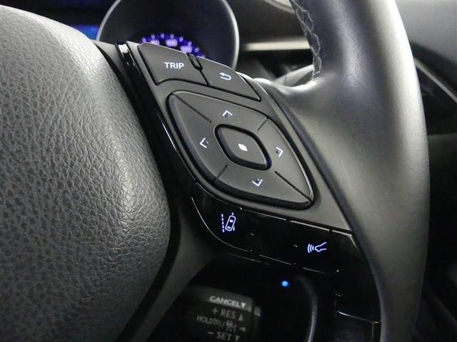 インフォメーション・ディスプレイの操作を指先で簡単に行えます。