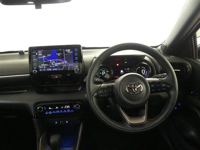 ヤリス ハイブリッドＺ　フルセグ　メモリーナビ　バックカメラ　衝突被害軽減システム　ＥＴＣ　ＬＥＤヘッドランプ　ワンオーナー（4枚目）