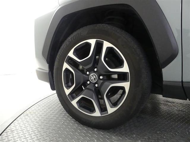 ＲＡＶ４ アドベンチャー　４ＷＤ　フルセグ　メモリーナビ　ＤＶＤ再生　バックカメラ　衝突被害軽減システム　ＥＴＣ　ドラレコ　ＬＥＤヘッドランプ　ワンオーナー（17枚目）