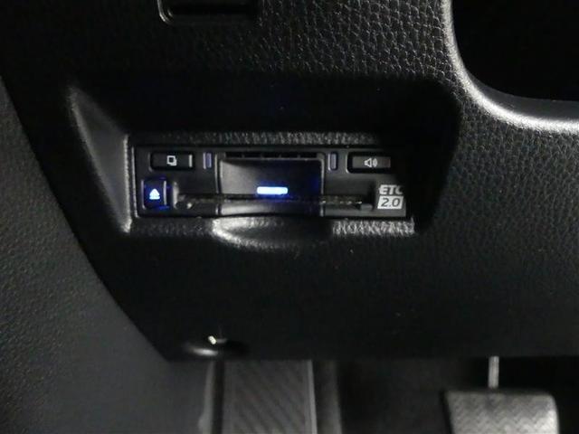 ノア ハイブリッドＧ　フルセグ　メモリーナビ　ＤＶＤ再生　バックカメラ　衝突被害軽減システム　ＥＴＣ　両側電動スライド　ＬＥＤヘッドランプ　乗車定員８人　３列シート（27枚目）