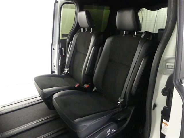 ノア ハイブリッドＳｉ　ダブルバイビーＩＩＩ　フルセグ　メモリーナビ　ＤＶＤ再生　後席モニター　バックカメラ　衝突被害軽減システム　ＥＴＣ　両側電動スライド　ＬＥＤヘッドランプ　乗車定員７人　３列シート　ワンオーナー　フルエアロ（14枚目）