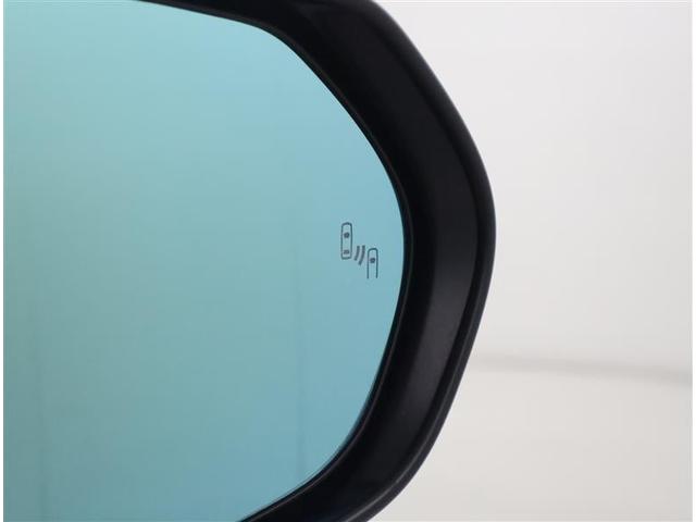 ヤリスクロス ハイブリッドＺ　アドベンチャー　フルセグ　メモリーナビ　バックカメラ　衝突被害軽減システム　ＥＴＣ　ＬＥＤヘッドランプ　ワンオーナー（30枚目）