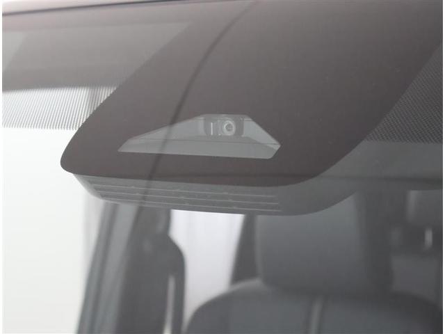 ノア ハイブリッドＳ－Ｚ　フルセグ　メモリーナビ　ＤＶＤ再生　後席モニター　バックカメラ　衝突被害軽減システム　ＥＴＣ　両側電動スライド　ＬＥＤヘッドランプ　乗車定員７人　３列シート　ワンオーナー（10枚目）