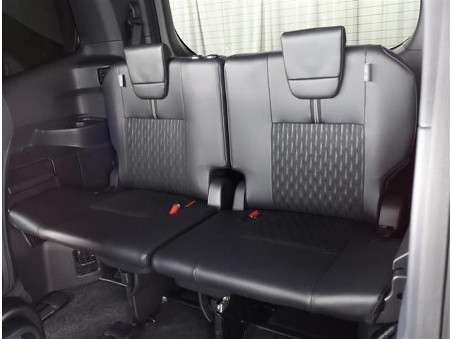 ノア ハイブリッドＳ－Ｚ　フルセグ　メモリーナビ　ＤＶＤ再生　後席モニター　バックカメラ　衝突被害軽減システム　ＥＴＣ　両側電動スライド　ＬＥＤヘッドランプ　乗車定員７人　３列シート　ワンオーナー（14枚目）