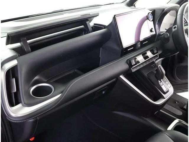 ノア ハイブリッドＳ－Ｚ　フルセグ　メモリーナビ　ＤＶＤ再生　後席モニター　バックカメラ　衝突被害軽減システム　ＥＴＣ　両側電動スライド　ＬＥＤヘッドランプ　乗車定員７人　３列シート　ワンオーナー（29枚目）