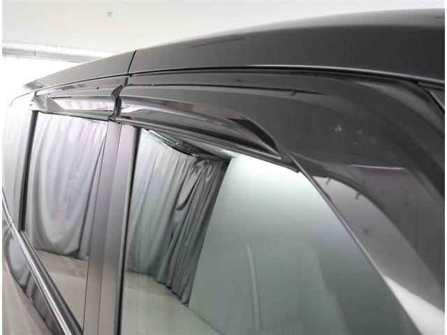 ノア ハイブリッドＳ－Ｚ　フルセグ　メモリーナビ　ＤＶＤ再生　後席モニター　バックカメラ　衝突被害軽減システム　ＥＴＣ　両側電動スライド　ＬＥＤヘッドランプ　乗車定員７人　３列シート　ワンオーナー（32枚目）