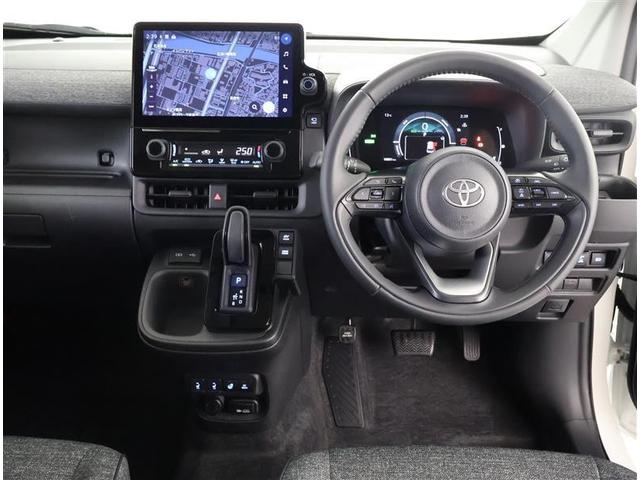 シエンタ ハイブリッドＺ　フルセグ　メモリーナビ　バックカメラ　衝突被害軽減システム　ＥＴＣ　両側電動スライド　ＬＥＤヘッドランプ　３列シート　ワンオーナー（4枚目）