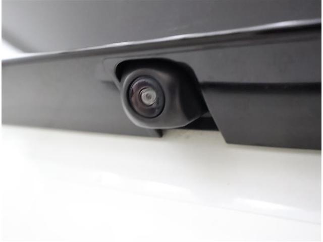 シエンタ ハイブリッドＺ　フルセグ　メモリーナビ　バックカメラ　衝突被害軽減システム　ＥＴＣ　両側電動スライド　ＬＥＤヘッドランプ　３列シート　ワンオーナー（8枚目）