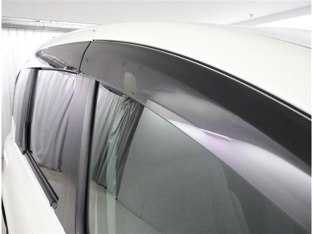 シエンタ ハイブリッドＺ　フルセグ　メモリーナビ　バックカメラ　衝突被害軽減システム　ＥＴＣ　両側電動スライド　ＬＥＤヘッドランプ　３列シート　ワンオーナー（32枚目）