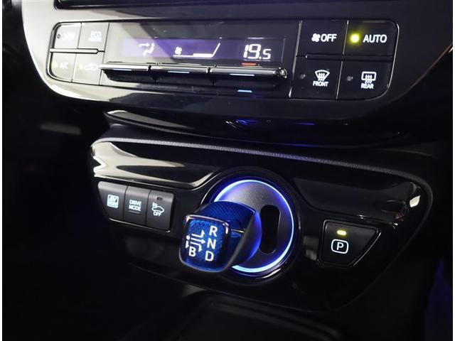 プリウス Ｓツーリングセレクション　フルセグ　メモリーナビ　ＤＶＤ再生　バックカメラ　衝突被害軽減システム　ＥＴＣ　ＬＥＤヘッドランプ　フルエアロ（21枚目）