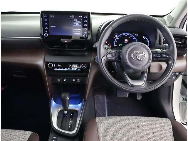 ヤリスクロス ハイブリッドＺ　フルセグ　バックカメラ　衝突被害軽減システム　ＥＴＣ　ＬＥＤヘッドランプ　ワンオーナー（4枚目）