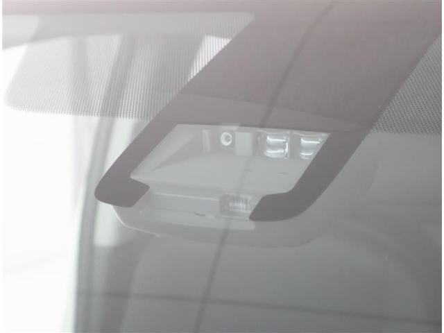 シエンタ Ｇ　セーフティーエディション　フルセグ　メモリーナビ　ＤＶＤ再生　バックカメラ　衝突被害軽減システム　両側電動スライド　ＬＥＤヘッドランプ　乗車定員７人　３列シート　アイドリングストップ（9枚目）