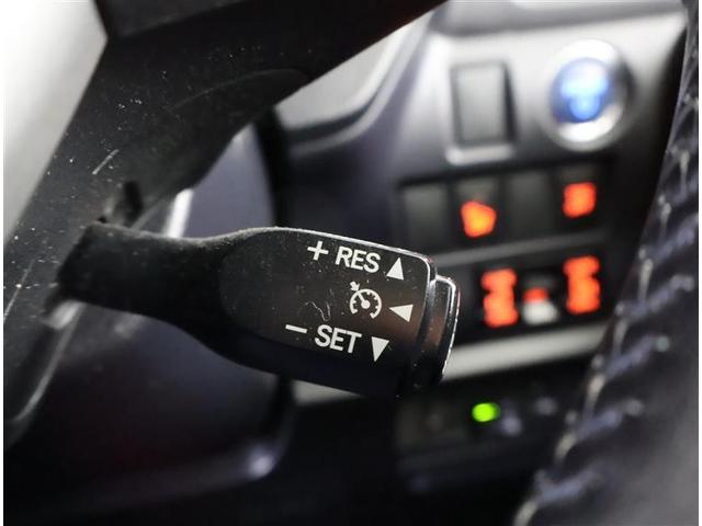 �������H�ł̏��s�ɖ𗧂N���[�Y�R���g���[���B