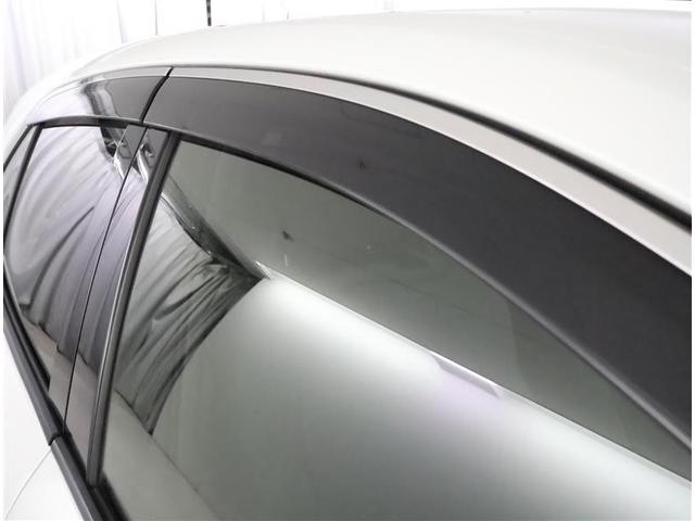 �����T�C�h�o�C�U�[�B