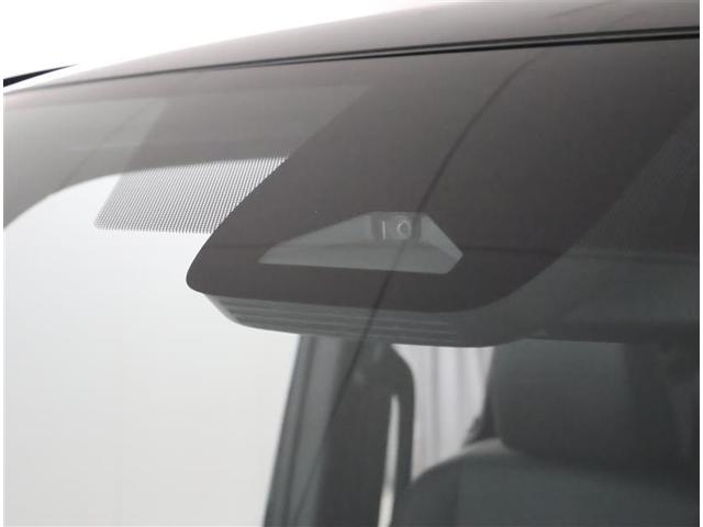 ヴォクシー Ｓ－Ｚ　フルセグ　メモリーナビ　ＤＶＤ再生　後席モニター　バックカメラ　衝突被害軽減システム　ＥＴＣ　両側電動スライド　ＬＥＤヘッドランプ　乗車定員７人　３列シート（9枚目）