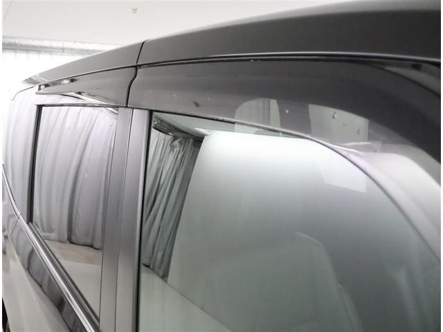 ヴォクシー Ｓ－Ｚ　フルセグ　メモリーナビ　ＤＶＤ再生　後席モニター　バックカメラ　衝突被害軽減システム　ＥＴＣ　両側電動スライド　ＬＥＤヘッドランプ　乗車定員７人　３列シート（30枚目）