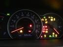 とっても見やすいメーターです。夜間時はラグジュアリーな気分にさせてくれる照明が魅力ですので、夜のドライブも楽しみになりますよ♪