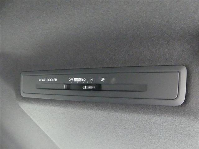 ノア Ｓ－Ｇ　フルセグ　メモリーナビ　ＤＶＤ再生　バックカメラ　衝突被害軽減システム　ＥＴＣ　ドラレコ　両側電動スライド　ＬＥＤヘッドランプ　ウオークスルー　乗車定員７人　３列シート　ワンオーナー（21枚目）