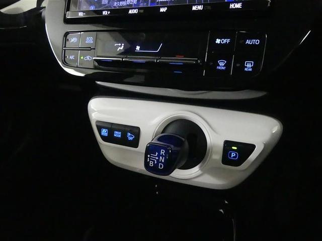 プリウス Sセーフティプラス フルセグ メモリーナビ DVD再生 バックカメラ 衝突被害軽減システム ETC LEDヘッドランプ ワンオーナー(16枚目)